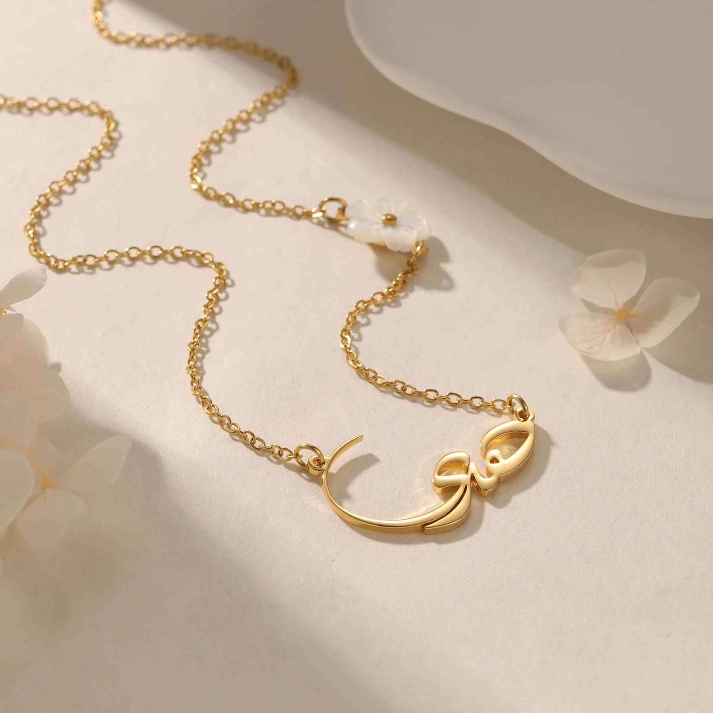 Customizable Mother of Pearl Flower Necklace - RIYOVA Jewelry