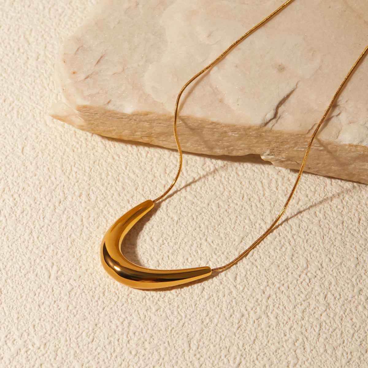 Ursa Necklace - RIYOVA Jewelry