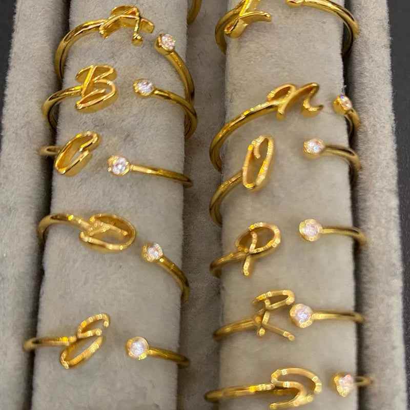 Carta A-Z Initial Rings - RIYOVA Jewelry