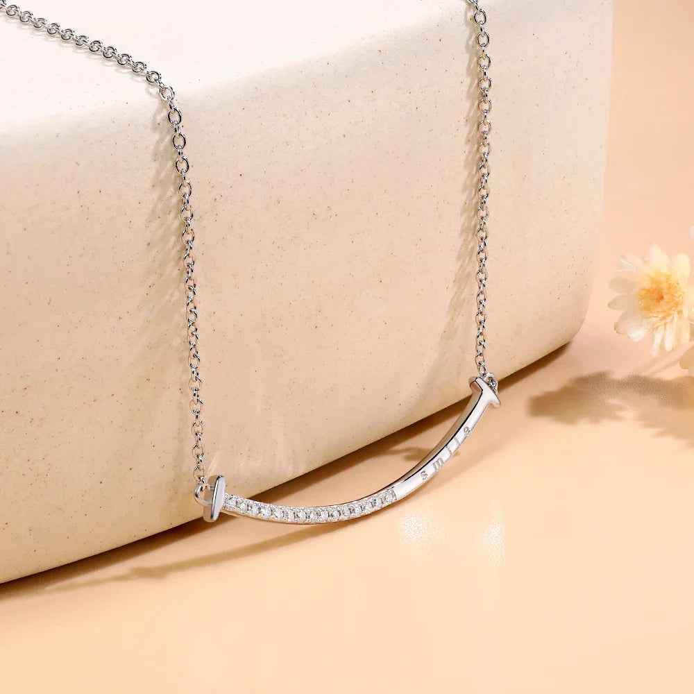 Mejuri Moissanite Necklace - RIYOVA Jewelry