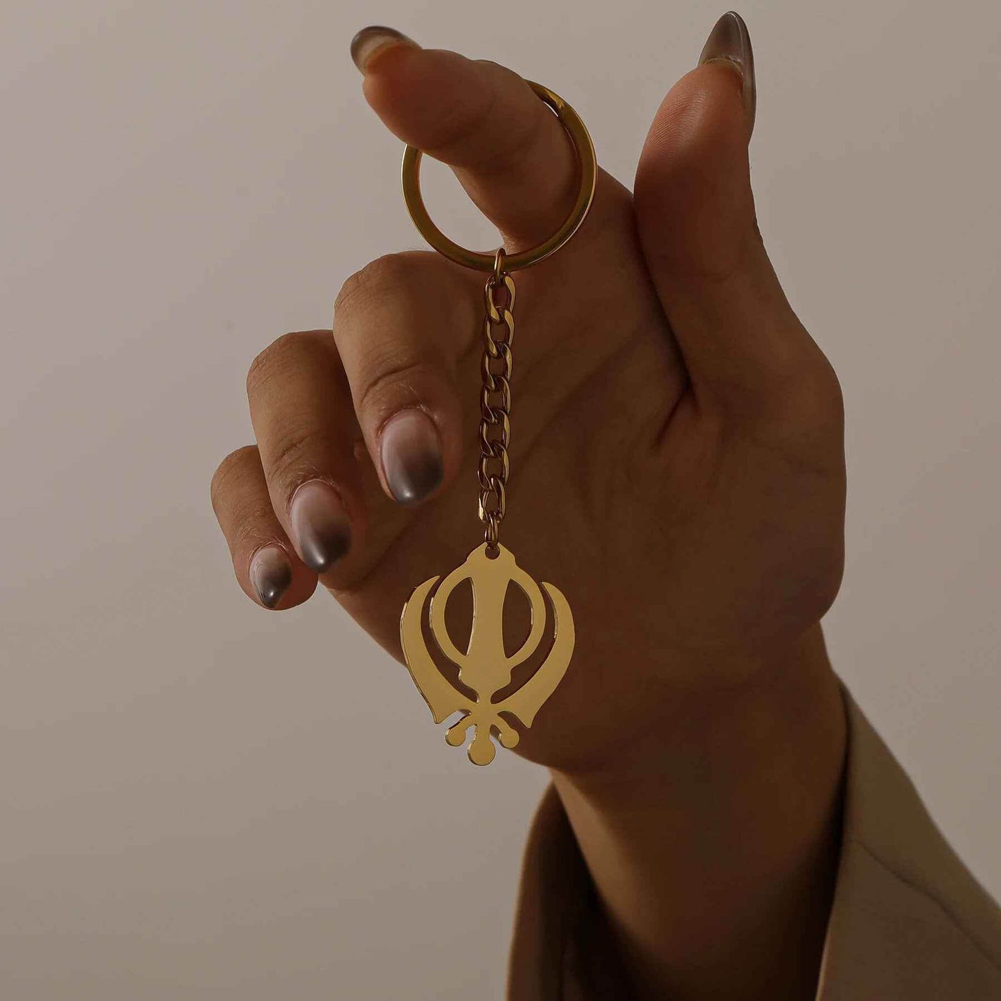 Khanda Sikh Keychain - RIYOVA Jewelry