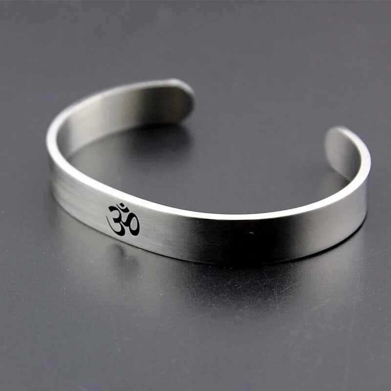 Shakti Om Bracelet - RIYOVA Jewelry