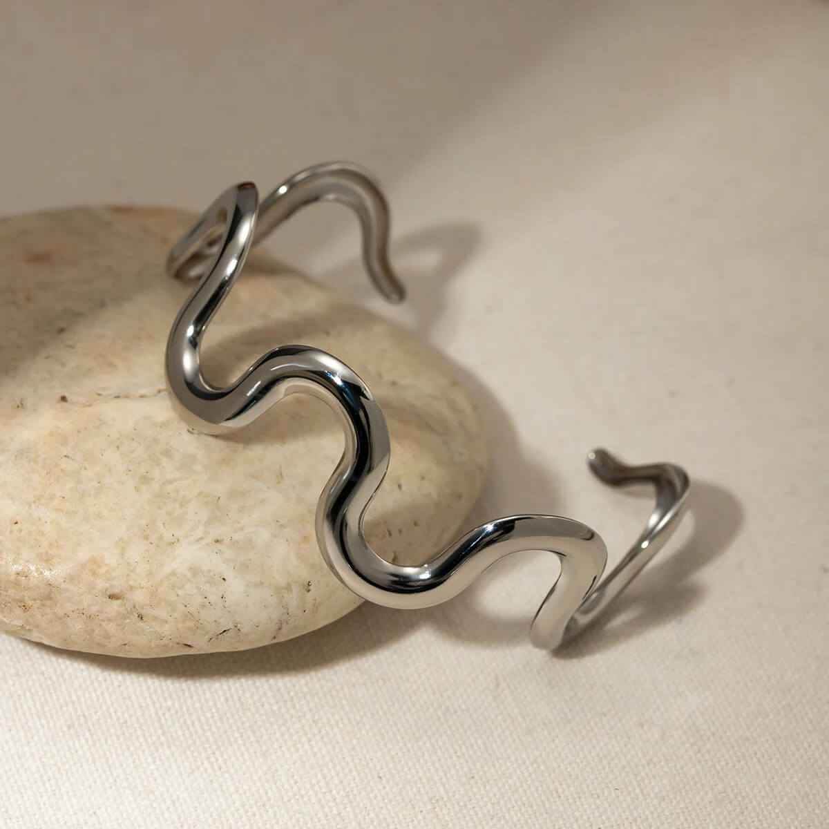 Nadia Tide Bracelet - RIYOVA Jewelry