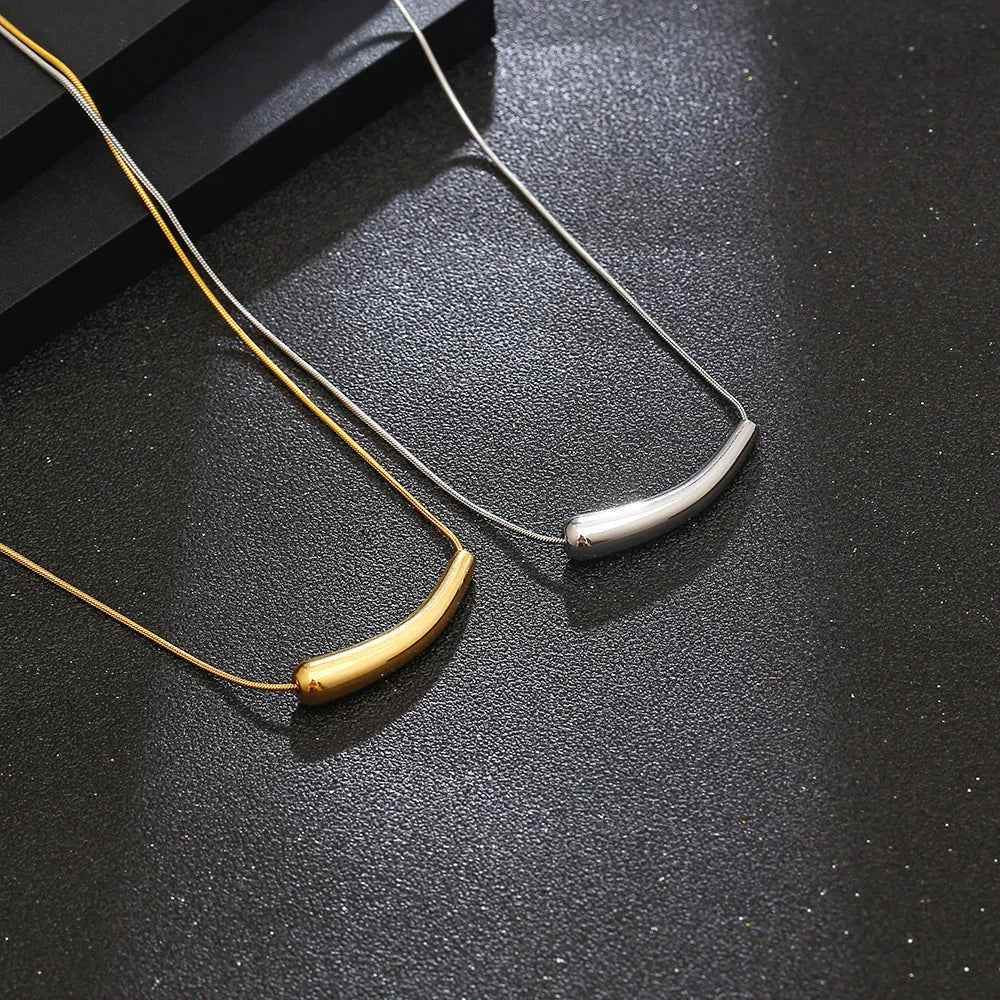 Halo Curve Necklace - RIYOVA Jewelry