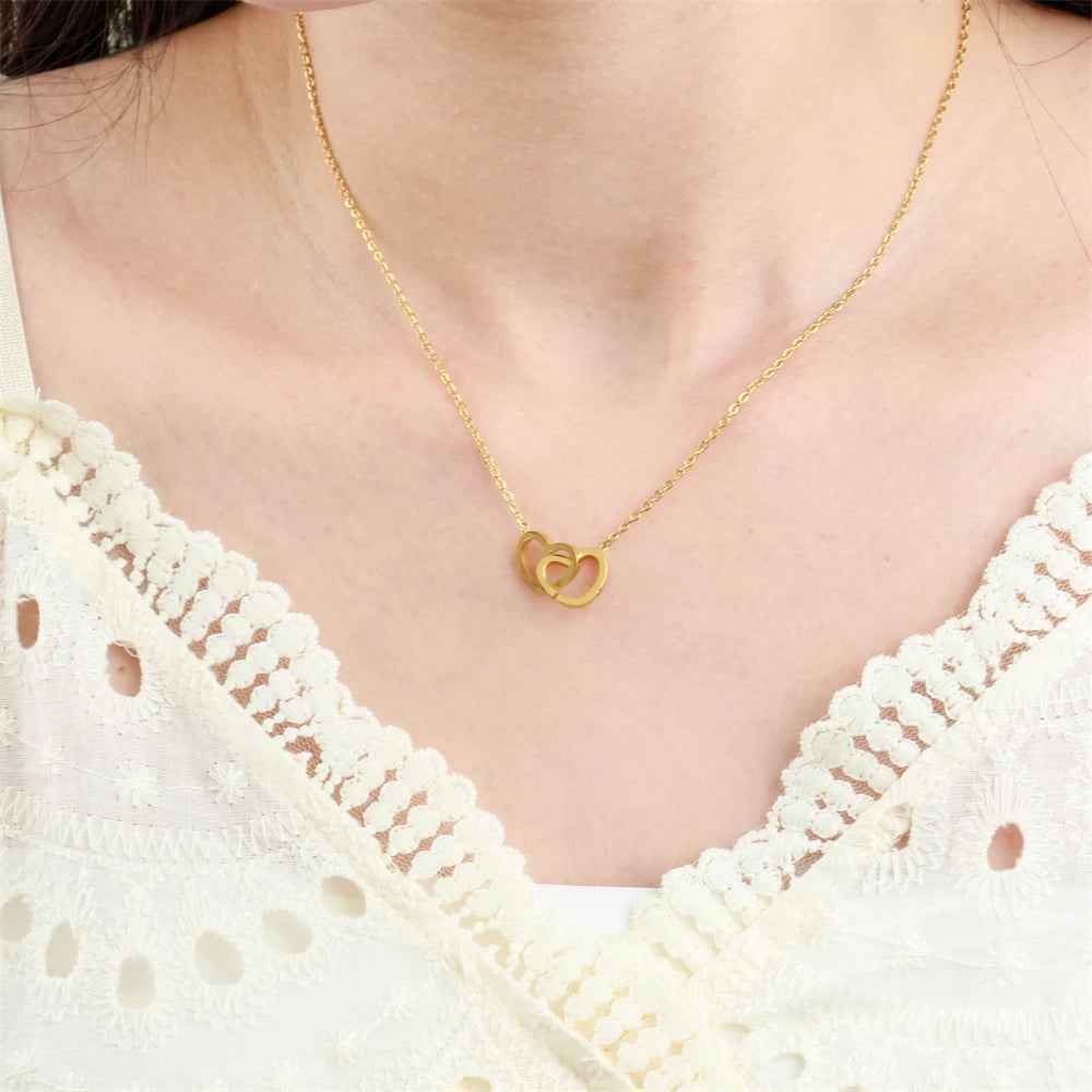 Alma Engravable Necklace - RIYOVA Jewelry