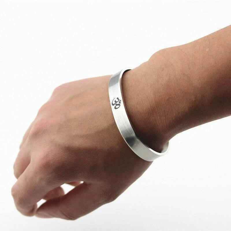 Shakti Om Bracelet - RIYOVA Jewelry
