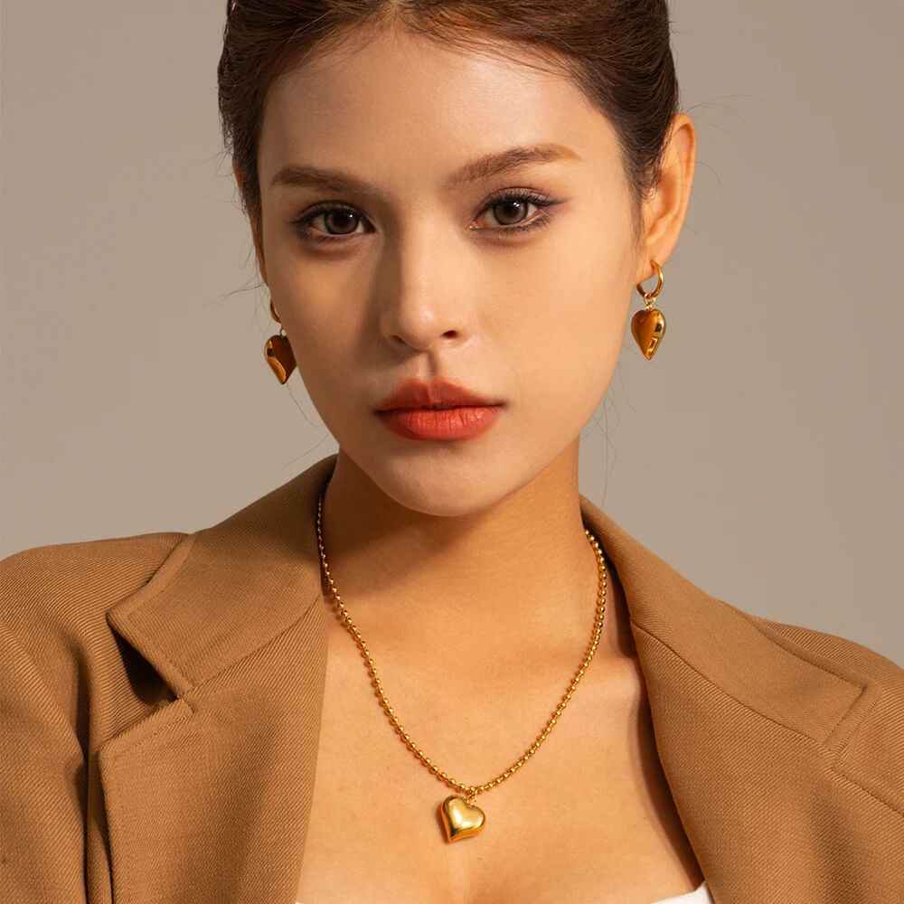 Cora Necklace - RIYOVA Jewelry