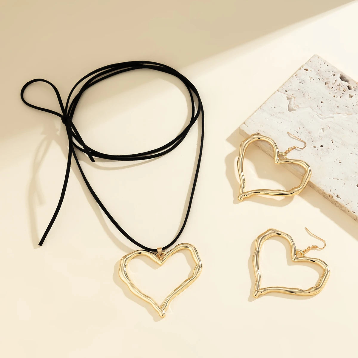 Riyova Waterproof Jewelry