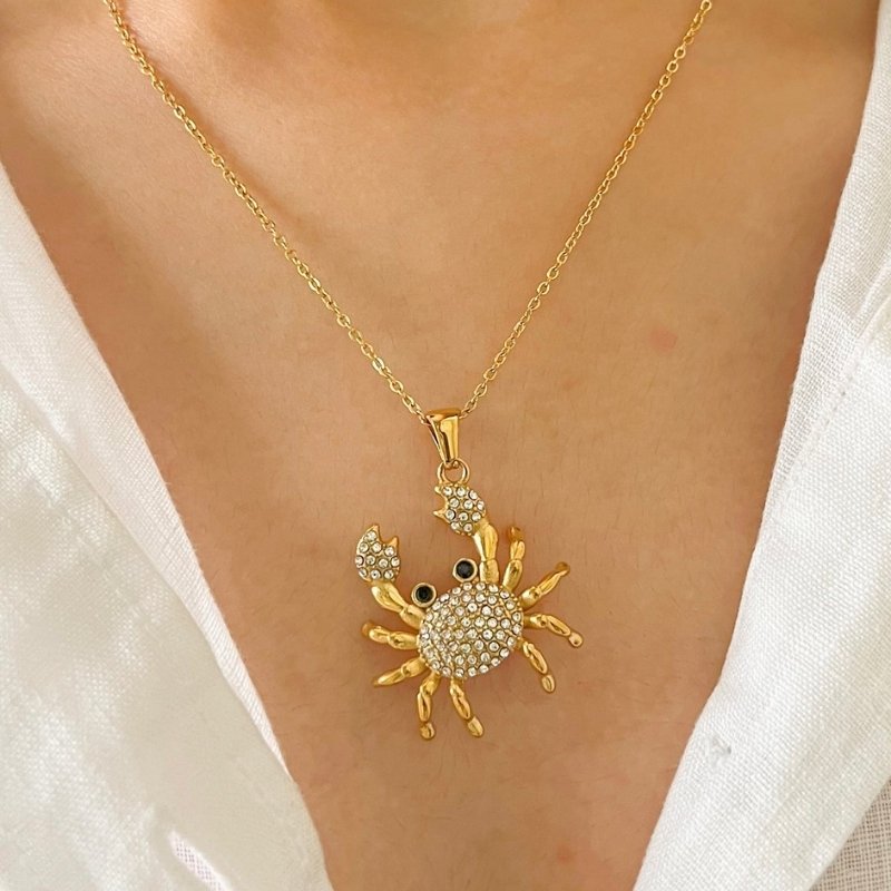 Crab Necklace – Bold Beauty for Beach Souls