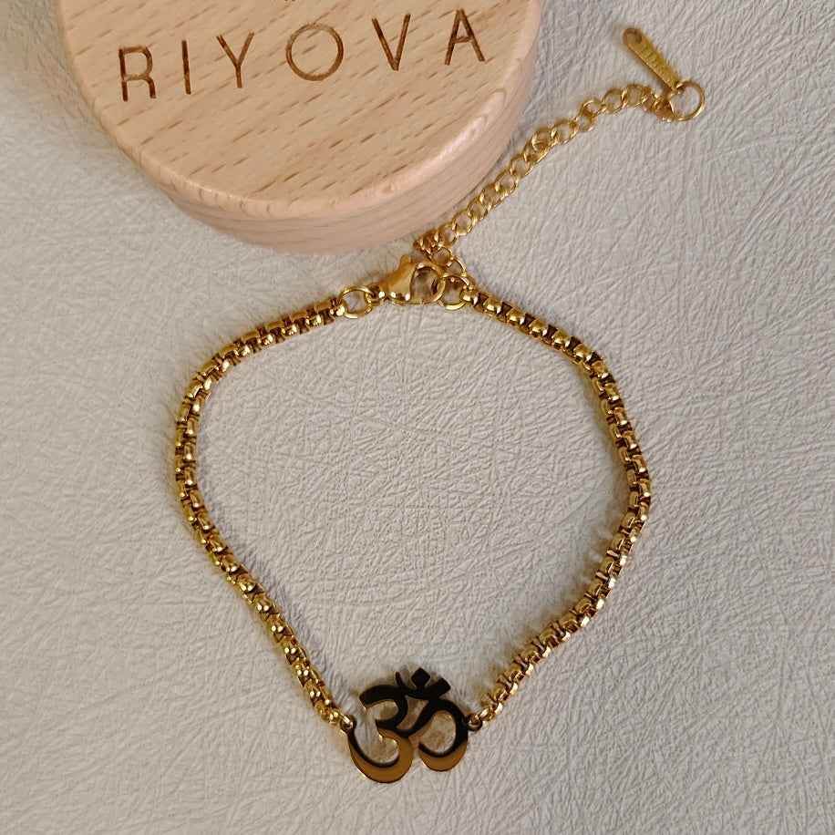 Om Shanti Om Bracelet - RIYOVA Jewelry