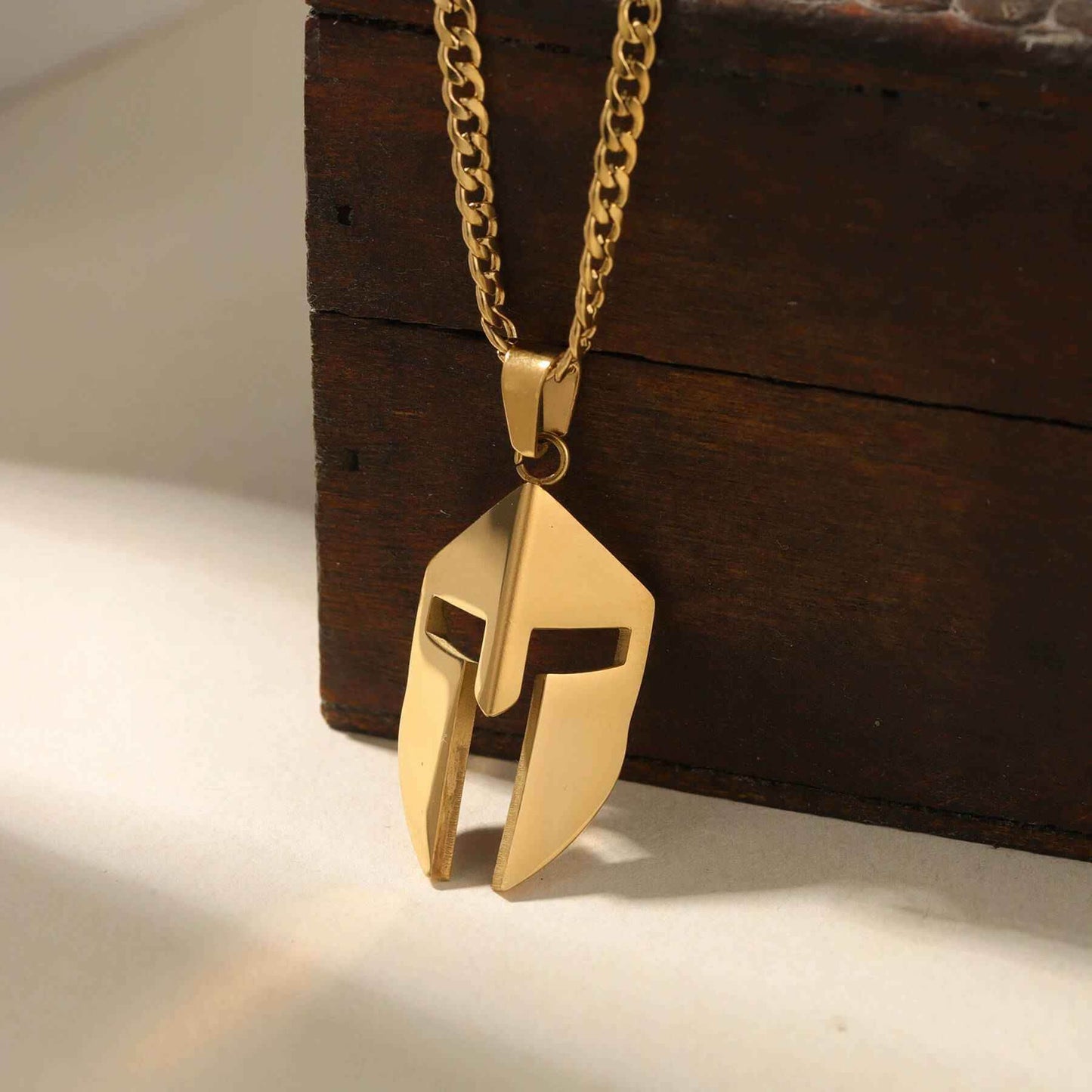 Zeus Thunderbolt Pendant Necklace - RIYOVA Jewelry