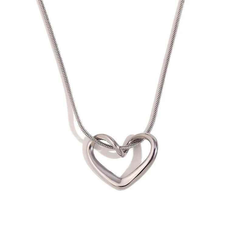 Cordina Heart Necklace - RIYOVA Jewelry