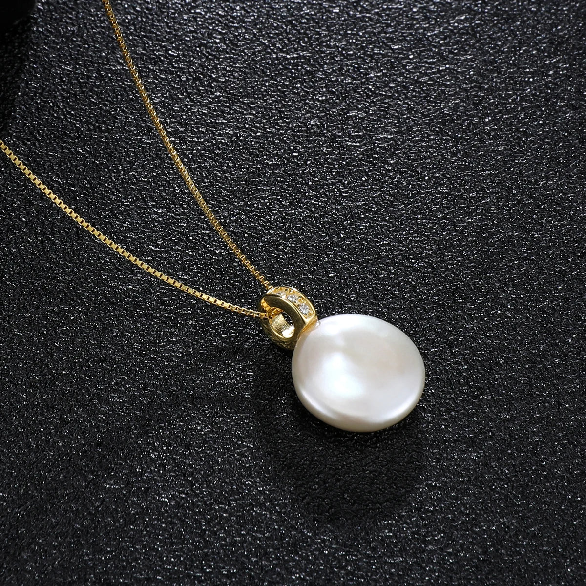 Megara Pearl Necklace