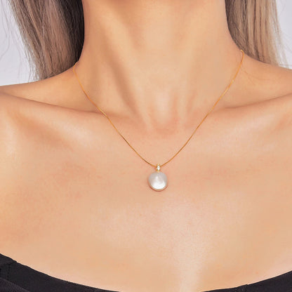 Megara Pearl Necklace