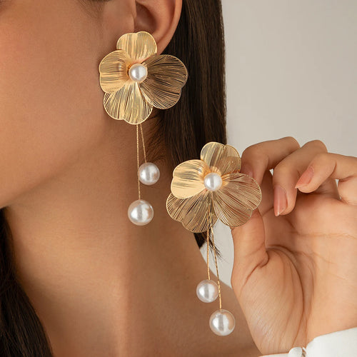 Flower Petal Pearl Earrings - RIYOVA Jewelry