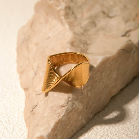 Elara Ring