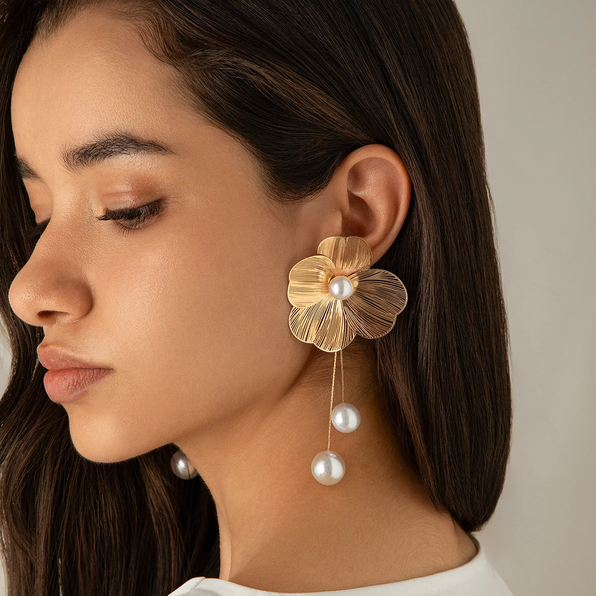 Flower Petal Pearl Earrings - RIYOVA Jewelry