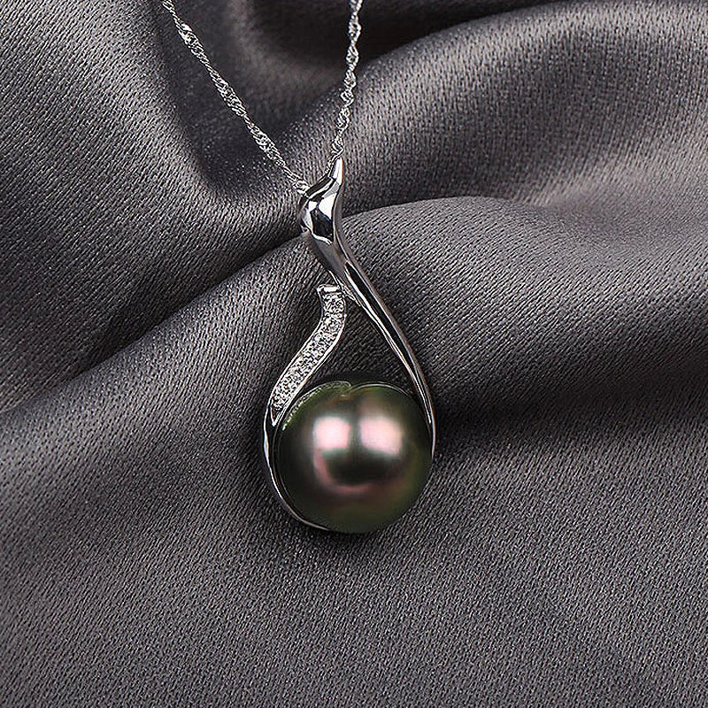 Oceana Black Pearl Necklace