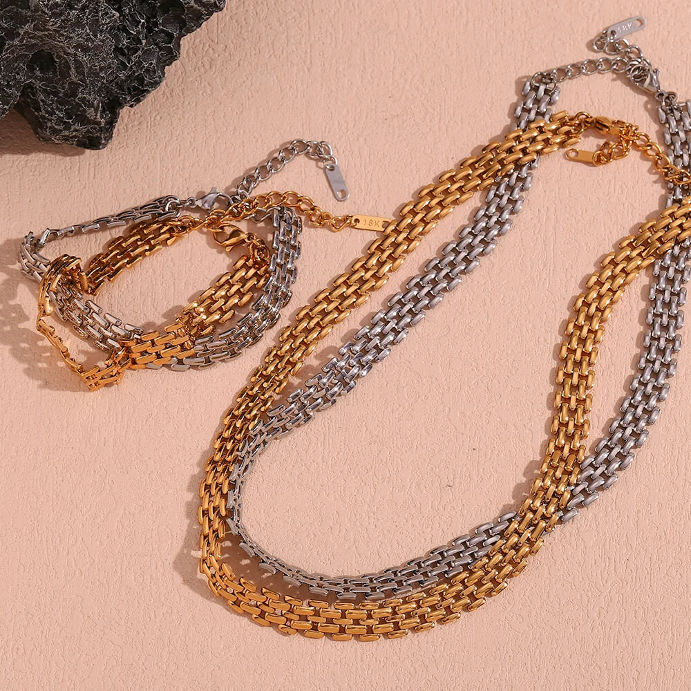 Amara Layers Necklace