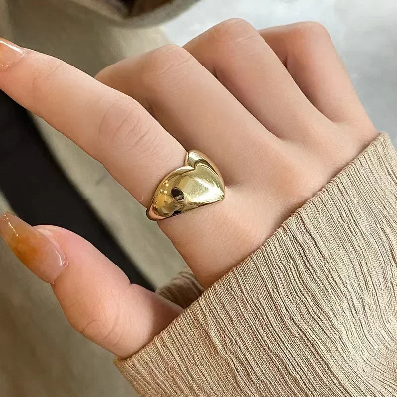 Lustrous Heart Ring