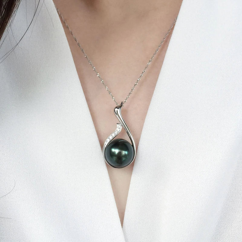 Oceana Black Pearl Necklace