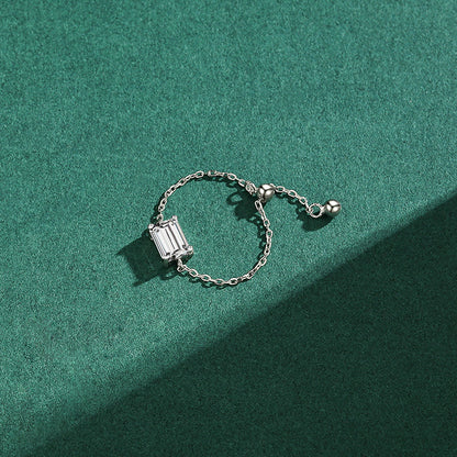 Elara Bar Chain Ring