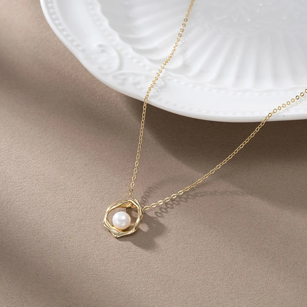 Nishi Pearl Necklace