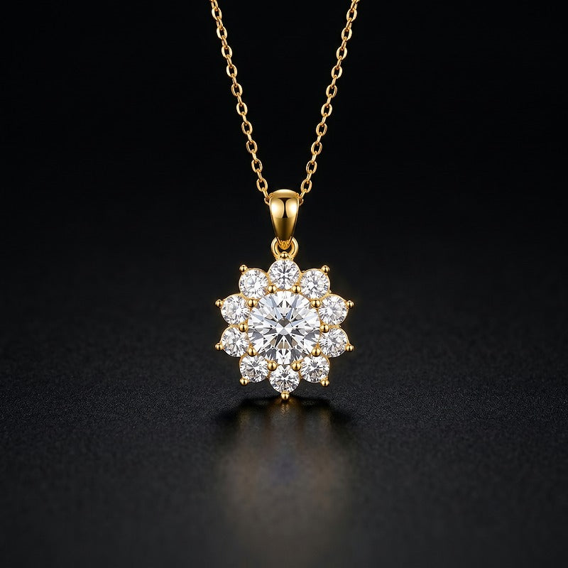 Clover Moissanite Necklace RIYOVA