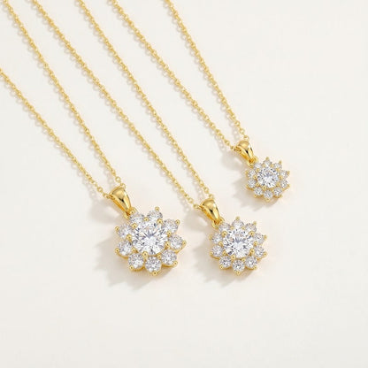 Clover Moissanite Necklace RIYOVA
