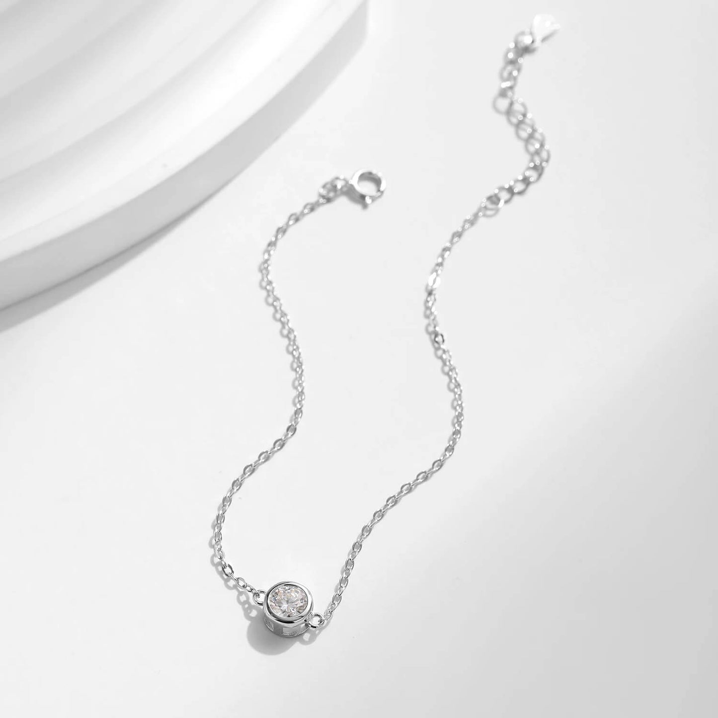 RIYOVA® Moissanite Classic Chain Charms Bracelet